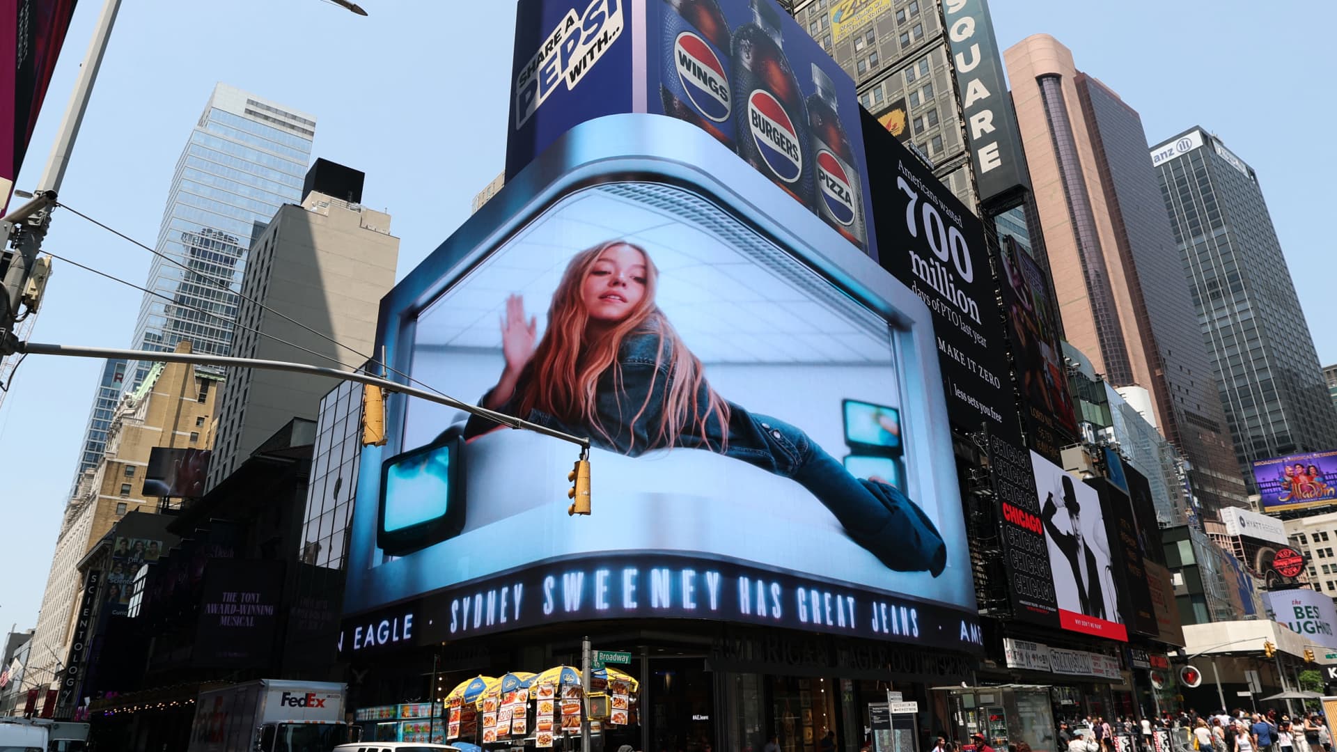 Stocks making the biggest moves after hours: AEO, CRM, AI, GTLB